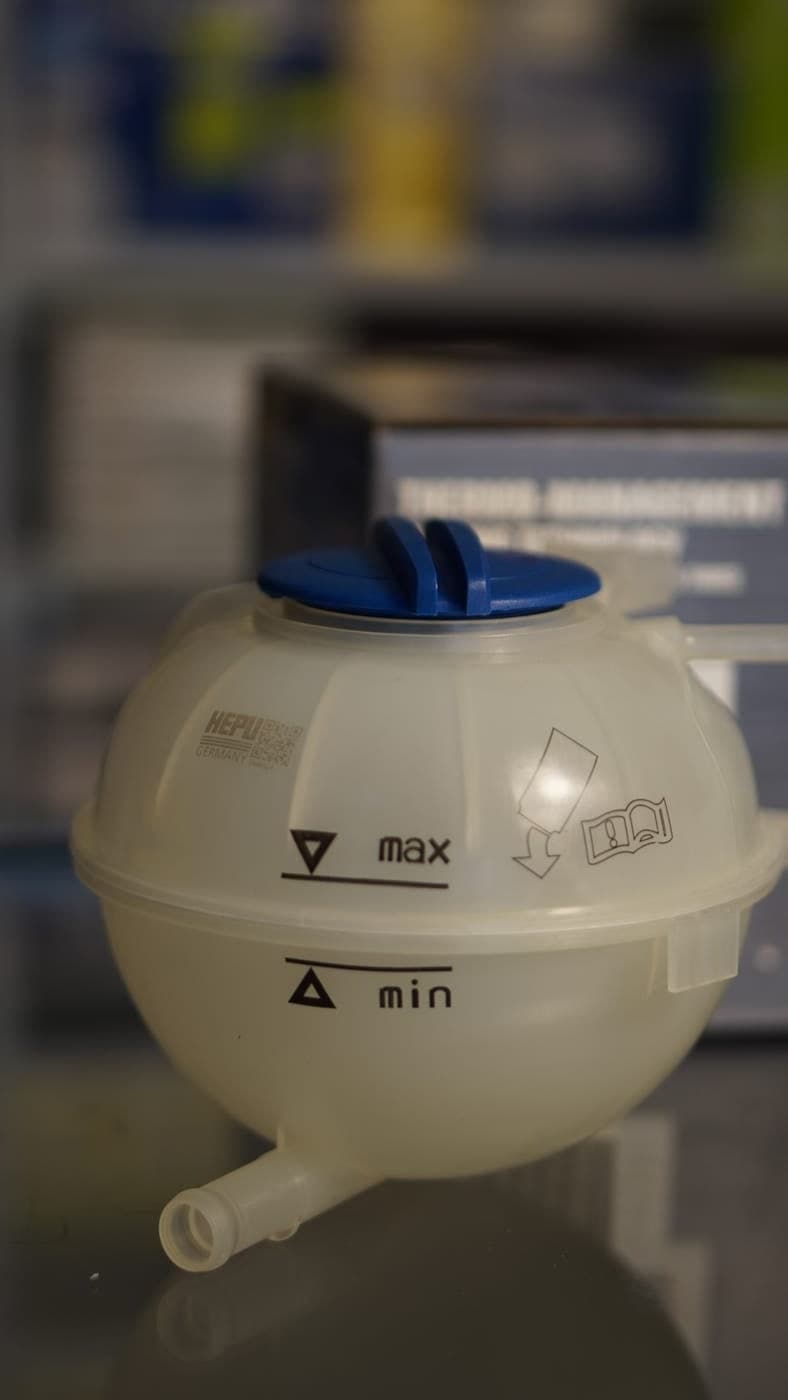Vase d'expansion (liquide de refroidissement) HEPU — photo 4