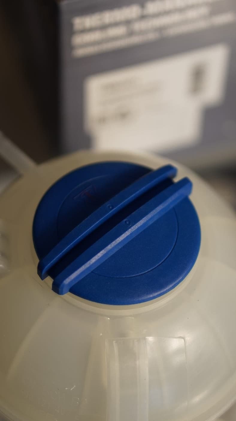 Vase d'expansion (liquide de refroidissement) HEPU — photo 8