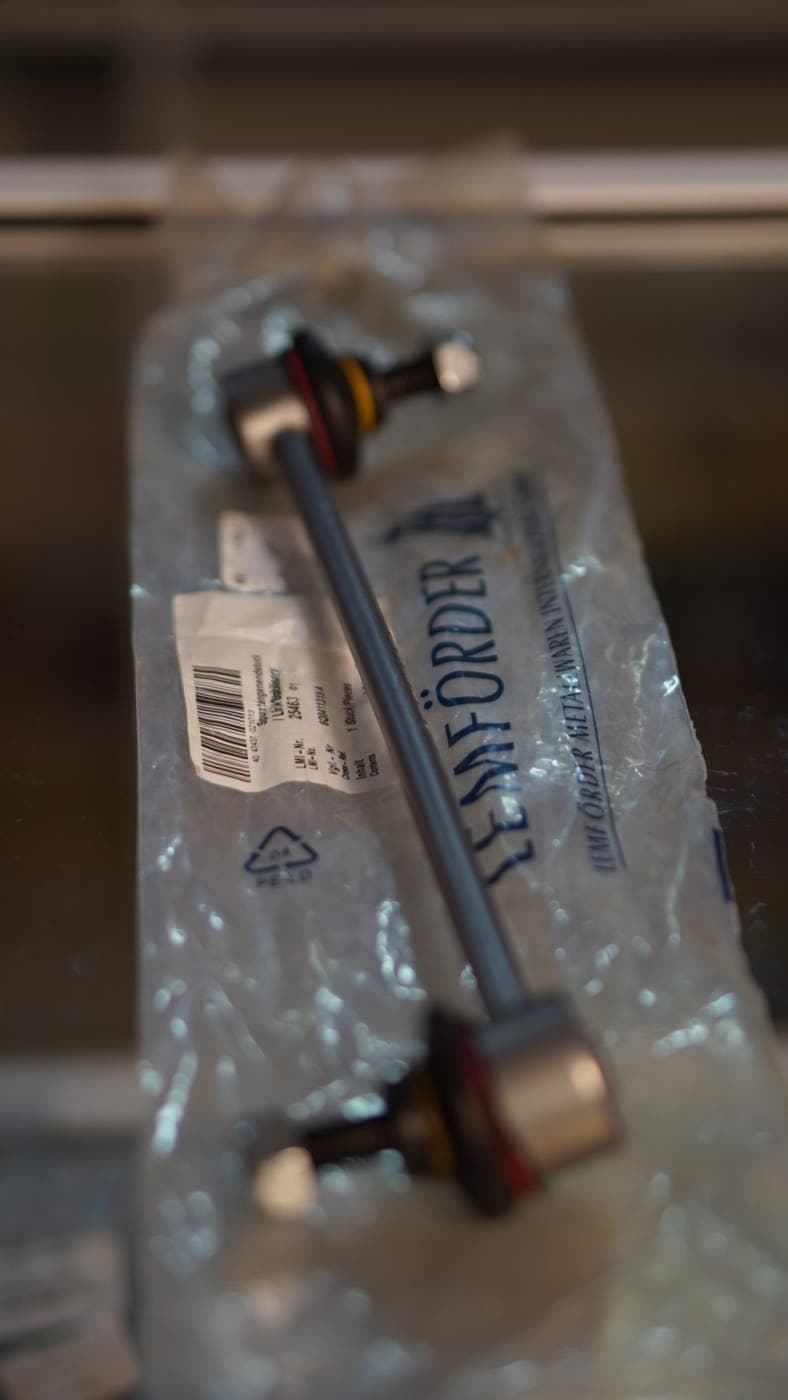 Biellette de barre stabilisatrice avant