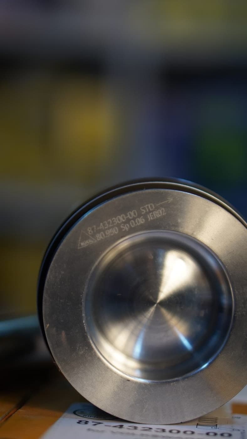 Piston moteur NURAL — photo 2