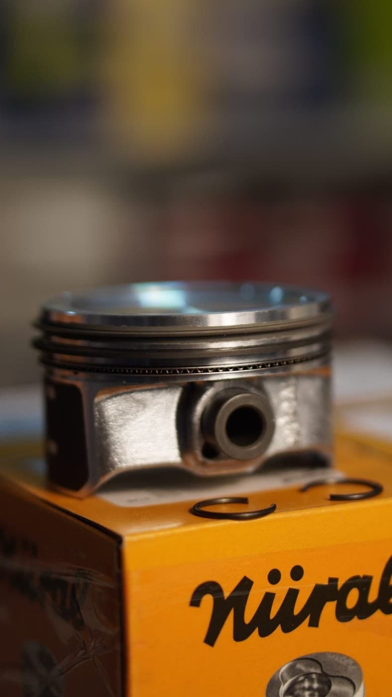 Piston moteur NURAL — photo 8