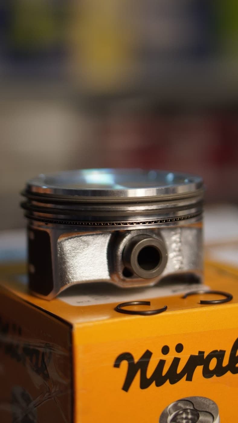 Piston moteur NURAL — photo 9