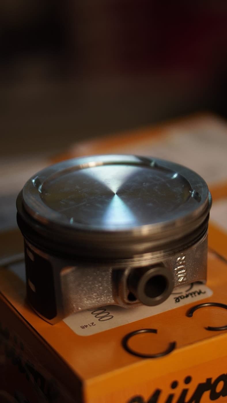 Piston moteur NURAL — photo 10